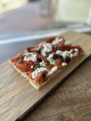 Blozzom Pizza by null
