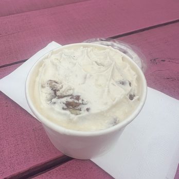 Cranberry Junction home made ice cream - Butter pecan ice cream - Ice Cream & Frozen Yogurt Near Me - Hackensack, New Jersey