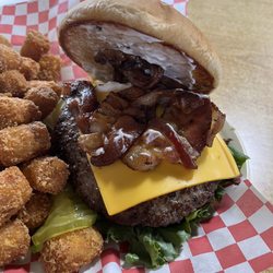 Papa G's Old Fashioned Hamburgers - Bacon cheeseburger