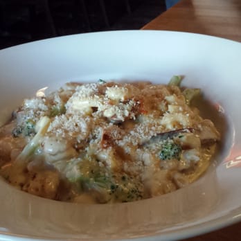Whitetooth Mountain Bistro - Chorizo Mac n Cheese - Breakfast & Brunch Near Me - Golden, British Columbia Whitetooth Mountain Bistro - Chorizo Mac n Cheese - Breakfast & Brunch Near Me - Golden, British Columbia