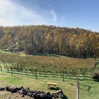Twin Oaks Tavern Winery - Wineries Near Me - Bluemont, Virginia Twin Oaks Tavern Winery - Wineries Near Me - Bluemont, Virginia