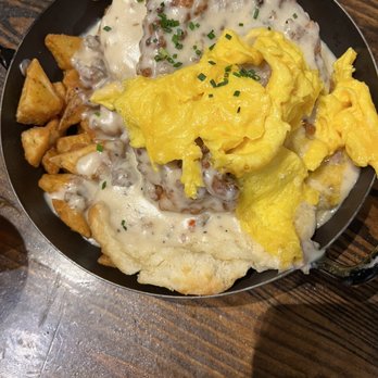 Smoky Yolk Cafe - Country fried pork skillet - Breakfast & Brunch Near Me - Charleston, South Carolina Smoky Yolk Cafe - Country fried pork skillet - Breakfast & Brunch Near Me - Charleston, South Carolina