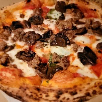 Italia Pasta e Pizza - Pizza Near Me - Covina, California Italia Pasta e Pizza - Pizza Near Me - Covina, California