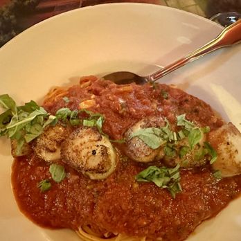 The Venetian Restaurant - Scallops Arrabbiata - Italian Near Me - San Diego, California