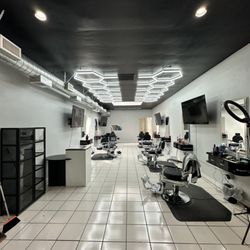 Redline Barbershop