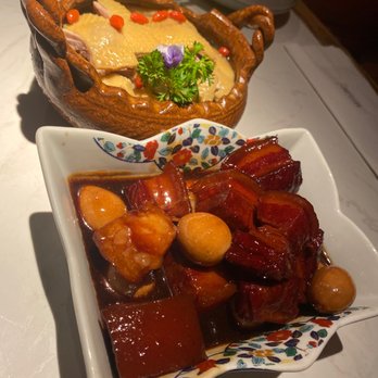Cheli - Braised pork belly and wine chicken - Shanghainese Near Me - New York, New York Cheli - Braised pork belly and wine chicken - Shanghainese Near Me - New York, New York