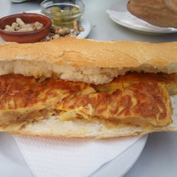 Bar Centro Social - Tortilla patata y cebolla