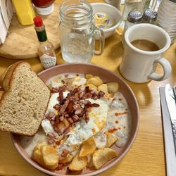 Don and Nancy's Cafe - Three Little Pigs Skillet