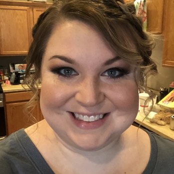 Julie Munn - Makeup Artists Near Me
