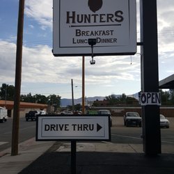 Hunter's - From the main street