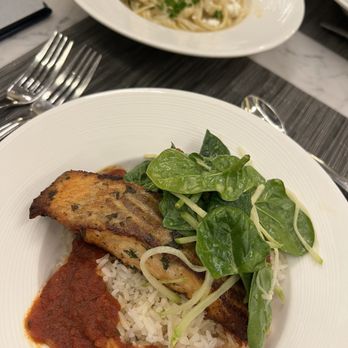 United Polaris - Salmon - Airport Lounges Near Me - Los Angeles, California United Polaris - Salmon - Airport Lounges Near Me - Los Angeles, California