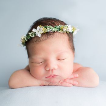 Emily Small Photography - Posed Newborn - Session Photography Near Me Emily Small Photography - Posed Newborn - Session Photography Near Me