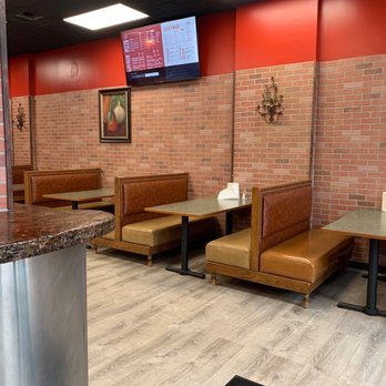 Ranch House Pizza - Booths - Pizza Near Me - Hartford, Connecticut Ranch House Pizza - Booths - Pizza Near Me - Hartford, Connecticut