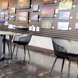 Jet Cafe - Art gallery
