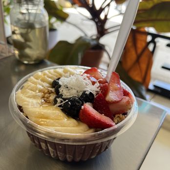 Swami Juice - Hang 10 Acai Bowl - Juice Bars & Smoothies Near Me - Plantation, Florida Swami Juice - Hang 10 Acai Bowl - Juice Bars & Smoothies Near Me - Plantation, Florida