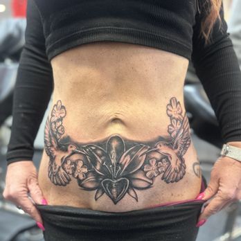 LV Tattoo - Cover up over an old tattoo and a scar from a tummy tuck - Piercing Near Me - Las Vegas, Nevada LV Tattoo - Cover up over an old tattoo and a scar from a tummy tuck - Piercing Near Me - Las Vegas, Nevada