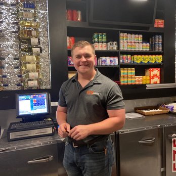 575 Pizzeria - Nick the BEST BARTENDER!!!! - Pizza Near Me - Amarillo, Texas