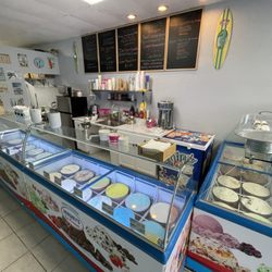 Beachside Scoops - 36 flavors