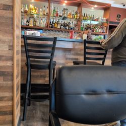 Hour-Glass Pub and Eatery