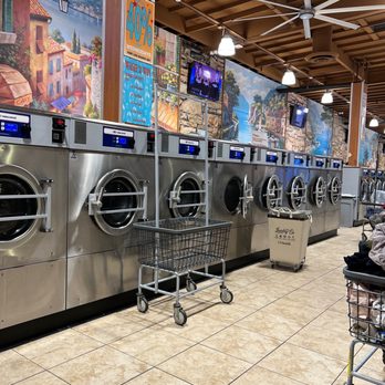 Supreme Clean Laundry - 7 load washers - Laundromat Near Me - Chula Vista, California