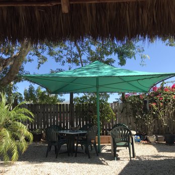 The Stuffed Pig - Backyard patio - Breakfast & Brunch Near Me - Marathon, Florida