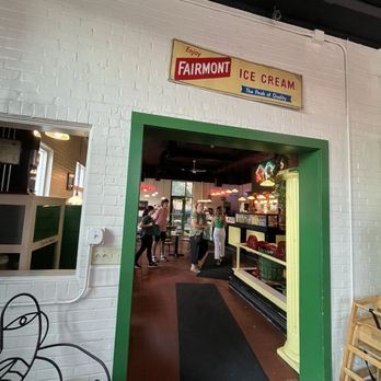 Ted and Wally's - Ice Cream & Frozen Yogurt Near Me - Omaha, Nebraska Ted and Wally's - Ice Cream & Frozen Yogurt Near Me - Omaha, Nebraska
