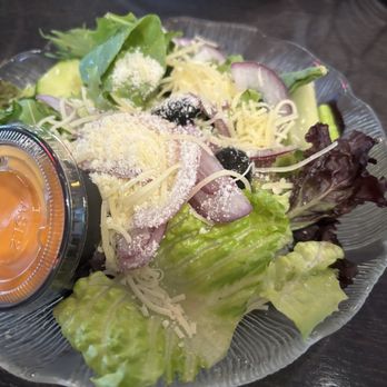 Fiorentina Grill - Side salad with French dressing - Italian Near Me - Breinigsville, Pennsylvania