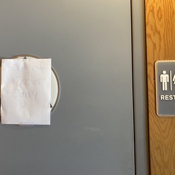 Chipotle Mexican Grill - BATHROOM WAS OUT OF ORDER TOO?!?! - Mexican Near Me - Capitola, California