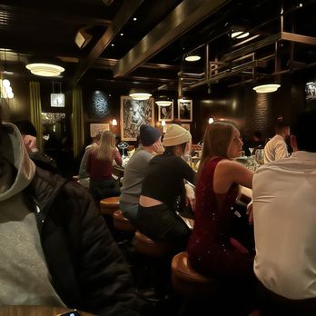 Gus' Sip & Dip - Pubs Near Me - Chicago, Illinois Gus' Sip & Dip - Pubs Near Me - Chicago, Illinois