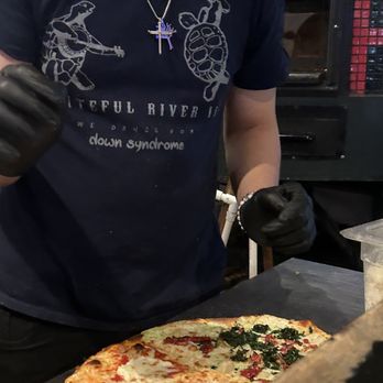 Strong's Brick Oven Pizzeria - Pizza Near Me - Reading, Ohio Strong's Brick Oven Pizzeria - Pizza Near Me - Reading, Ohio