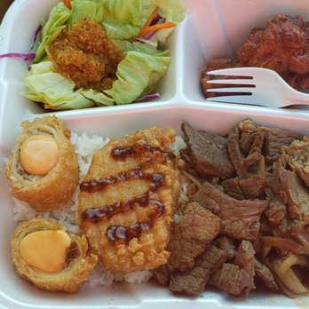 Korean BBQ Taco Box - meat and rice - Street Vendors Near Me Korean BBQ Taco Box - meat and rice - Street Vendors Near Me