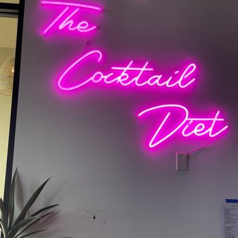 The Lola - Cocktail Bars Near Me - Glendale, Arizona