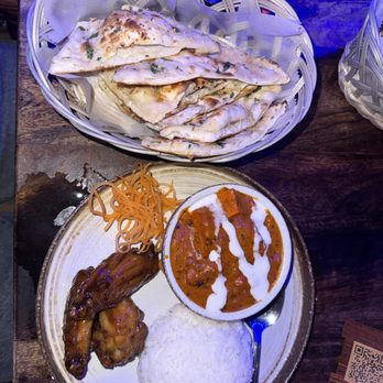 Jade Eatery And Lounge - Garlic Naan Butter Chicken - Asian Fusion Near Me - Forest Hills, New York Jade Eatery And Lounge - Garlic Naan Butter Chicken - Asian Fusion Near Me - Forest Hills, New York