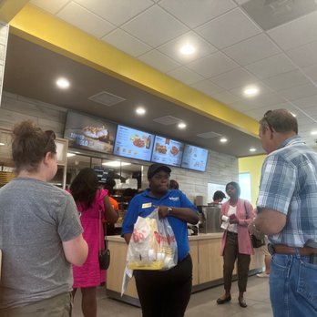Bojangles - Bojangle Insanely busy - Fast Food Near Me - Euless, Texas