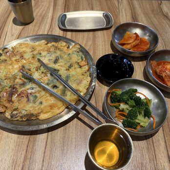 Jinsang Gukbap - 해물 파전 Seafood Korean Pancake and side dishes - Korean Near Me - Queens, New York
