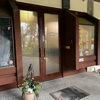 Lindi Henell, DDS - front door - General Dentistry Near Me - Mountain View, California Lindi Henell, DDS - front door - General Dentistry Near Me - Mountain View, California
