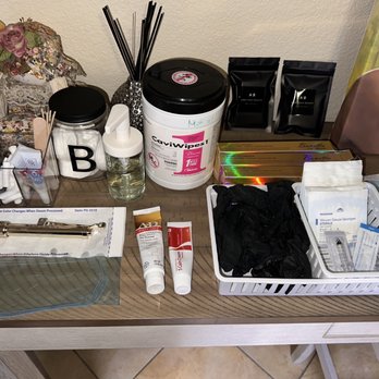 Lèvres by Carina - Her set up for home visit. - Waxing Near Me - Stockton, California Lèvres by Carina - Her set up for home visit. - Waxing Near Me - Stockton, California