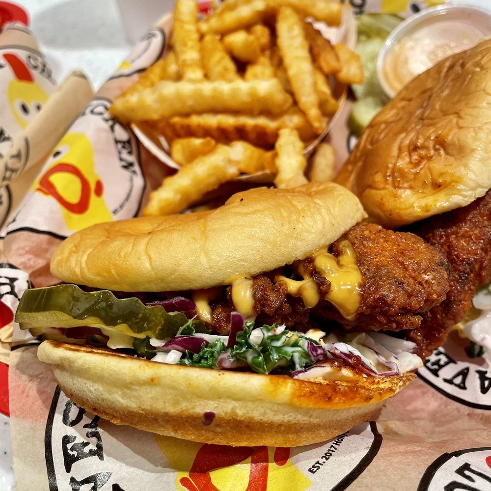 Dave's Hot Chicken - A slider - Chicken Shop Near Me - Washington, DC, District of Columbia