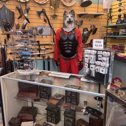 Herb N Legend - Armor, boxes, knives, pins, baskets.