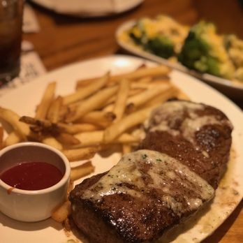 Outback Steakhouse - Steakhouses Near Me - Bloomingdale, Illinois