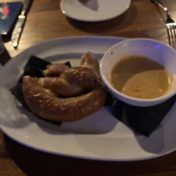 Taphouse Kitchen by Eppig Brewing Co - Big Brewery Pretzel with beer cheese - New American Near Me - Scottsdale, Arizona Taphouse Kitchen by Eppig Brewing Co - Big Brewery Pretzel with beer cheese - New American Near Me - Scottsdale, Arizona