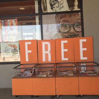 2nd & Charles - Free stuff outside of 2nd & Charles - Music & DVDs Near Me - Broomfield, Colorado 2nd & Charles - Free stuff outside of 2nd & Charles - Music & DVDs Near Me - Broomfield, Colorado