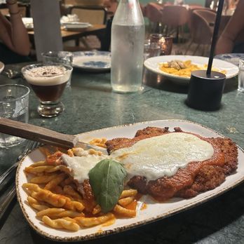 Molo - Chicken parmigiana - Italian Near Me - Newport Beach, California Molo - Chicken parmigiana - Italian Near Me - Newport Beach, California