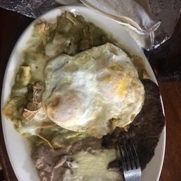 Chilaquiles and huevo