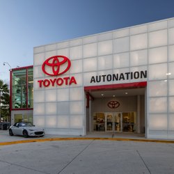 AutoNation Toyota Weston