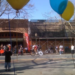 Tour of California - Ballons on Chairs