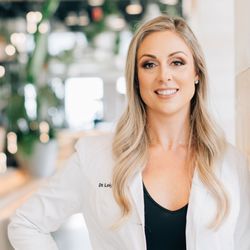 Coastal Vet - Leigh H. Hofmeister, DVM.
Dr. Hofmeister has over 10 years of extensive experience and expertise practicing veterinary medicine.