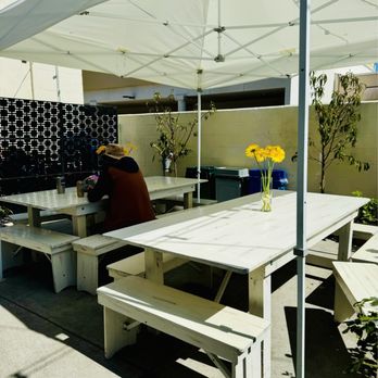 Carp Kitchen & Grocery - Rear patio - Sandwiches Near Me - Carpinteria, California