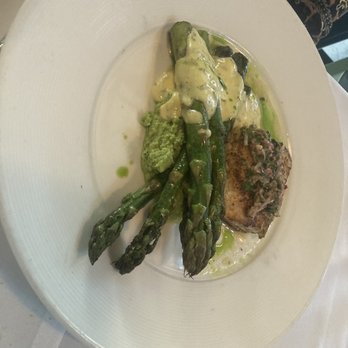 Clarklewis - Halibut with asparagus - Wine Bars Near Me - Portland, Oregon Clarklewis - Halibut with asparagus - Wine Bars Near Me - Portland, Oregon