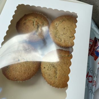 Vafa Cakery - Pistachio cupcakes - Desserts Near Me - Lexington, Kentucky